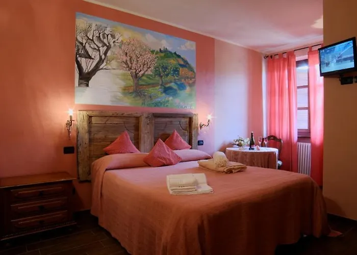 Tre Colline In Langa *